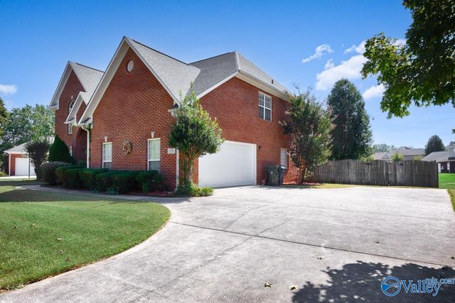 138 River Walk Trail, New Market, AL 35761