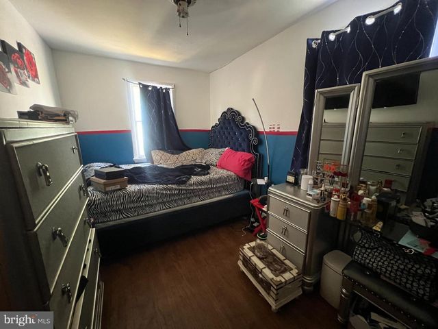 27 N LAFAYETTE AVE, Morrisville, PA 19067