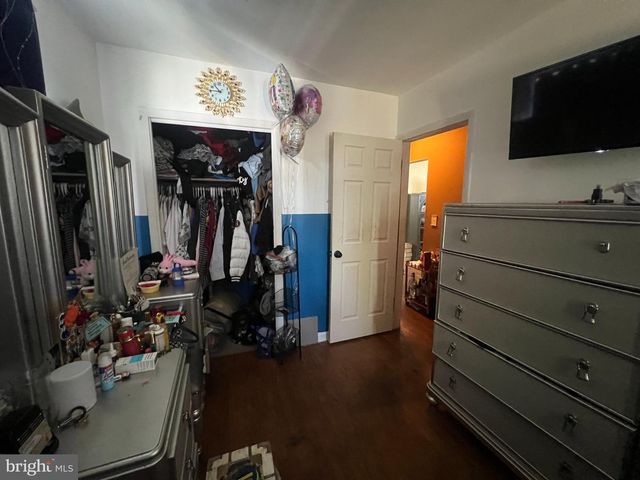 27 N LAFAYETTE AVE, Morrisville, PA 19067