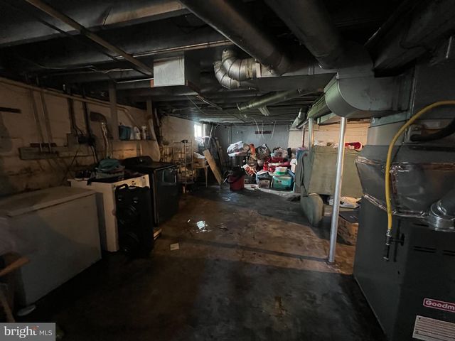 27 N LAFAYETTE AVE, Morrisville, PA 19067