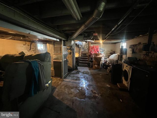 27 N LAFAYETTE AVE, Morrisville, PA 19067