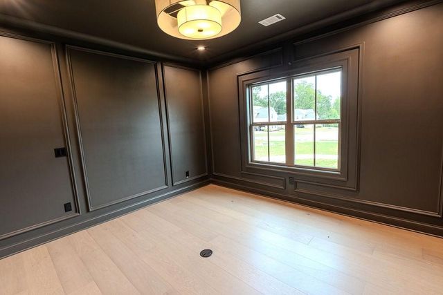 362 Races Road, Hoschton, GA 30548