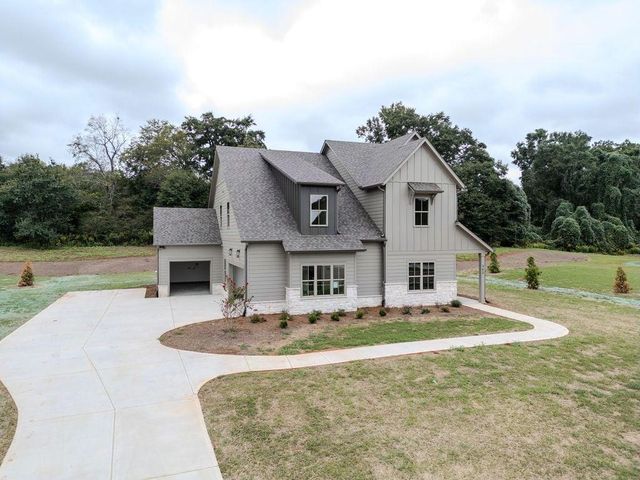 362 Races Road, Hoschton, GA 30548