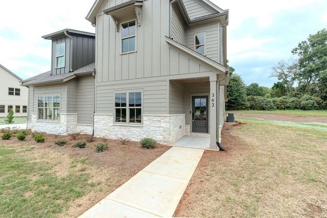 362 Races Road, Hoschton, GA 30548