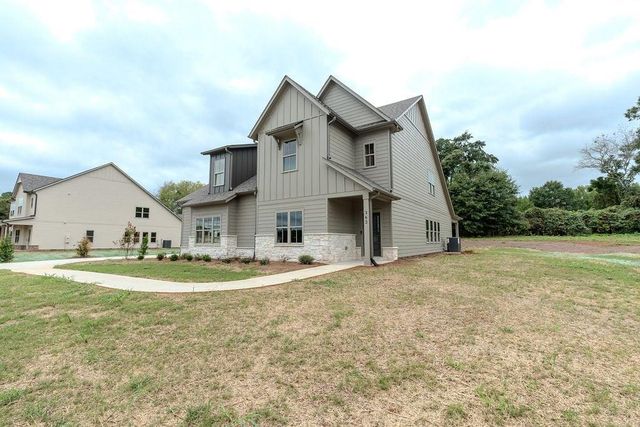 362 Races Road, Hoschton, GA 30548