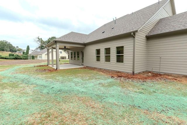 362 Races Road, Hoschton, GA 30548
