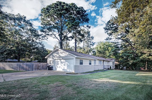 4631 Old Canton Road, Jackson, MS 39211