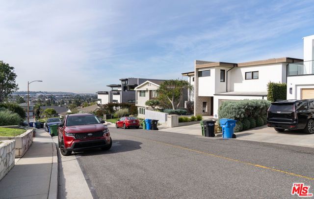 10746 Cranks Road, Culver City, CA 90230