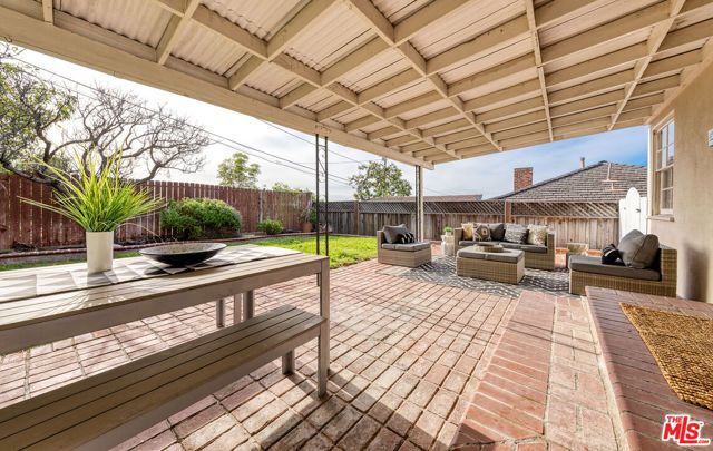 10746 Cranks Road, Culver City, CA 90230