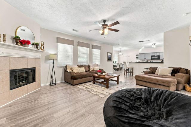 1022 Summer Park Boulevard, Conroe, TX 77303
