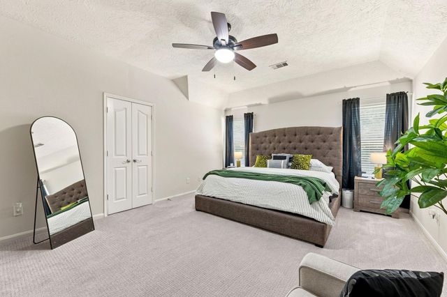 1022 Summer Park Boulevard, Conroe, TX 77303