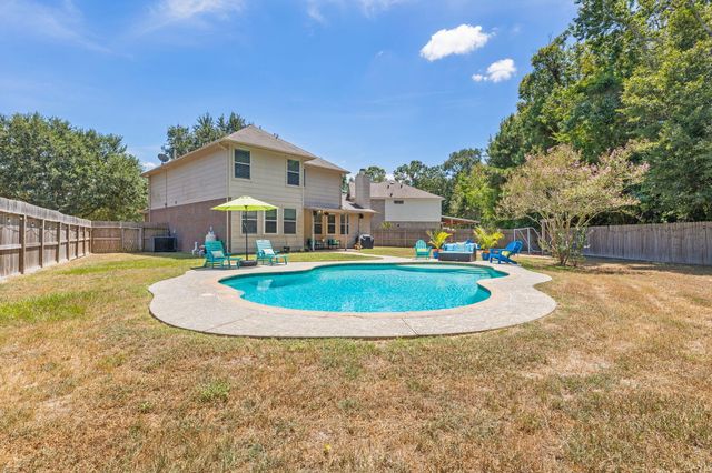 1022 Summer Park Boulevard, Conroe, TX 77303