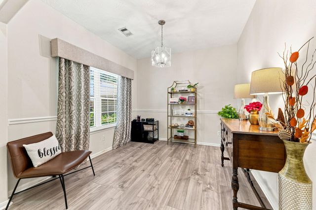 1022 Summer Park Boulevard, Conroe, TX 77303