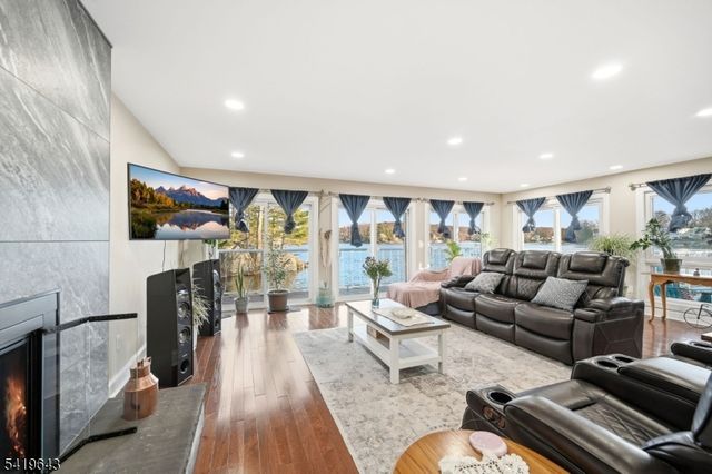 630 Warwick Tpke, West Milford Twp., NJ 07421