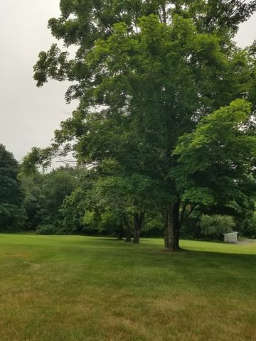 320 Palmer Rd, Ware, MA 01082
