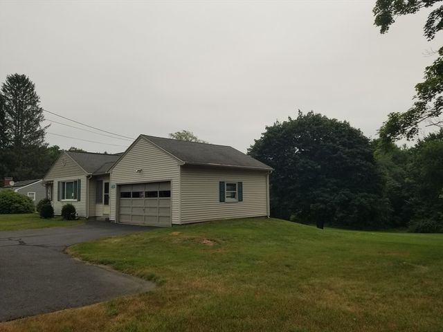 320 Palmer Rd, Ware, MA 01082