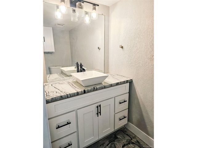 4716 Freeport Way, Denver, CO 80239