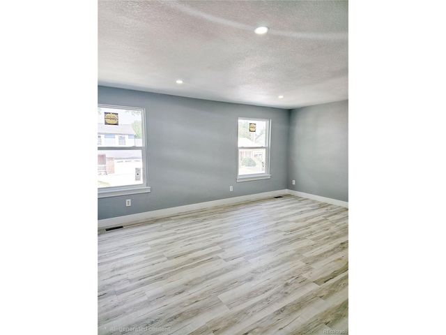 4716 Freeport Way, Denver, CO 80239