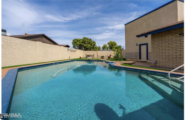 18026 N EVERSON Drive, Glendale, AZ 85308