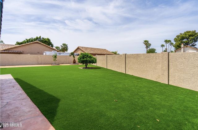 18026 N EVERSON Drive, Glendale, AZ 85308