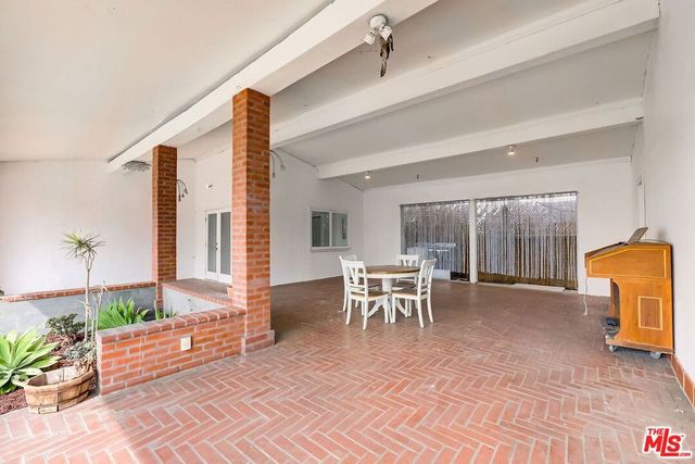 288 S Coronado Street, Los Angeles, CA 90057