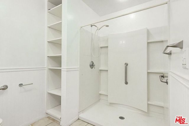 288 S Coronado Street, Los Angeles, CA 90057