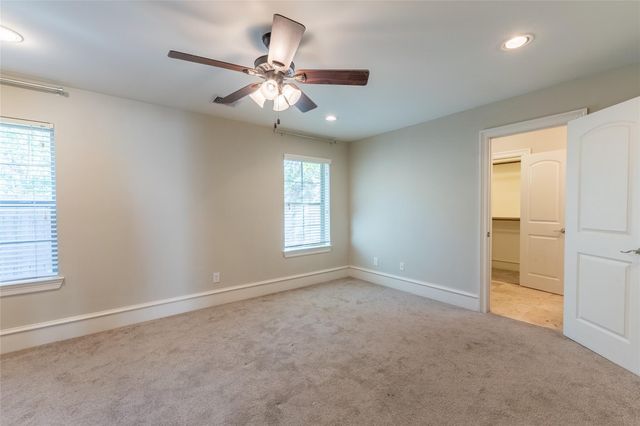 5226 Kiam St Street 1023, Houston, TX 77007