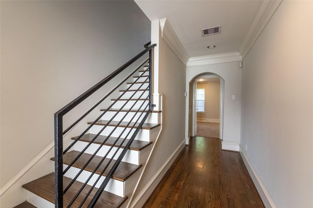 5226 Kiam St Street 1023, Houston, TX 77007