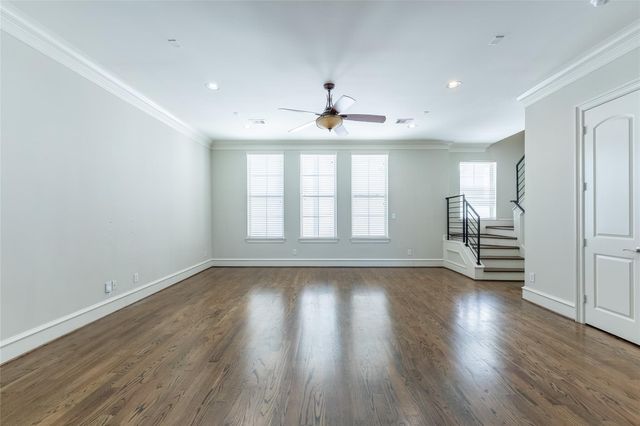 5226 Kiam St Street 1023, Houston, TX 77007