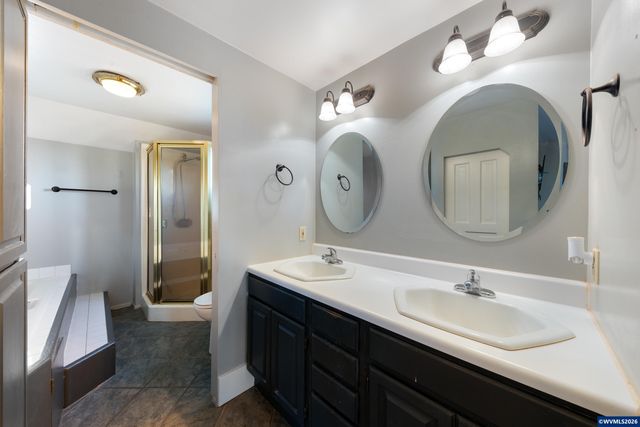 1111 SW Levens St, Dallas, OR 97338