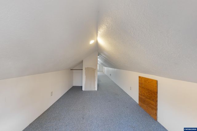 1111 SW Levens St, Dallas, OR 97338