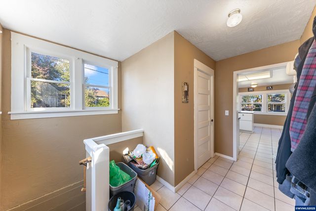 1111 SW Levens St, Dallas, OR 97338