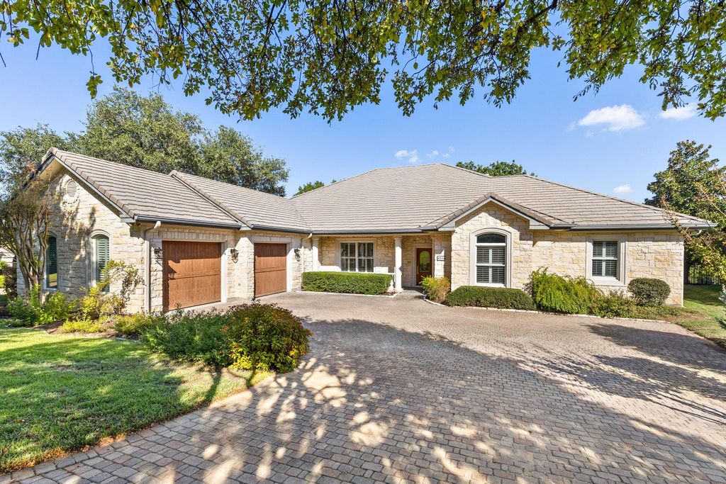 8848 Chalk Knoll DR, Austin, TX 78735