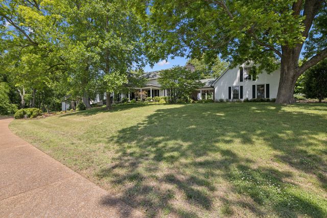 4929 Snow Creek Rd, Santa Fe, TN 38482