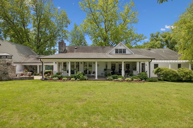 4929 Snow Creek Rd, Santa Fe, TN 38482