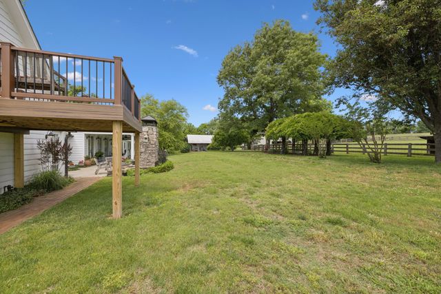 4929 Snow Creek Rd, Santa Fe, TN 38482