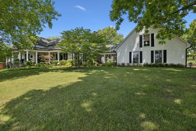 4929 Snow Creek Rd, Santa Fe, TN 38482