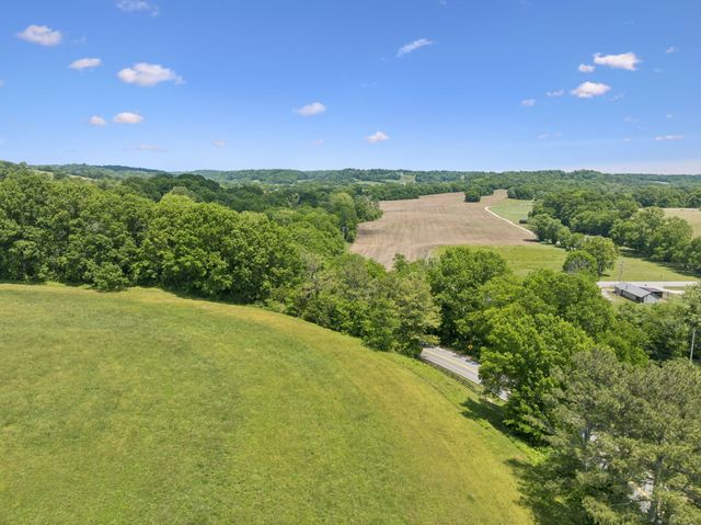 4929 Snow Creek Rd, Santa Fe, TN 38482