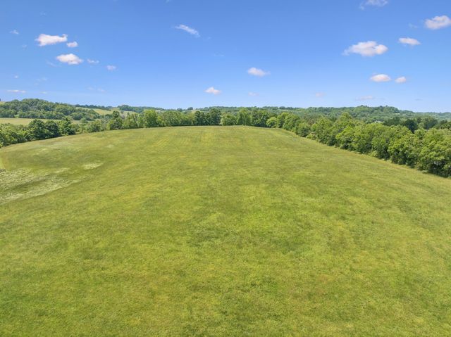 4929 Snow Creek Rd, Santa Fe, TN 38482