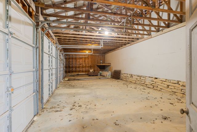 4929 Snow Creek Rd, Santa Fe, TN 38482