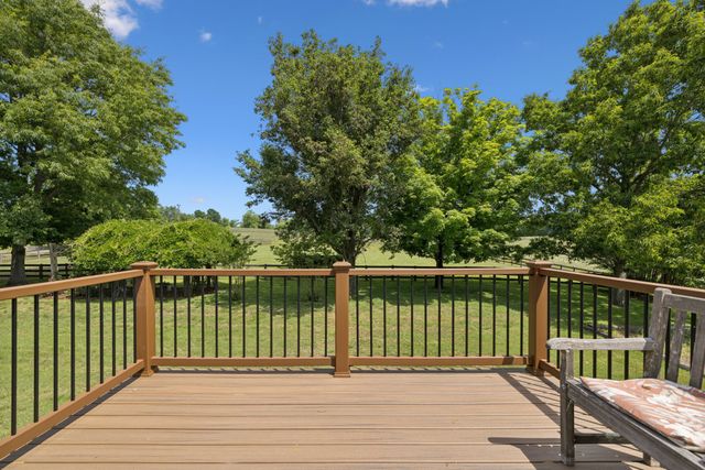4929 Snow Creek Rd, Santa Fe, TN 38482