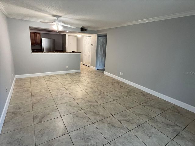 2755 COCONUT BAY LN LANE 113, Sarasota, FL 34237