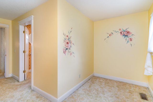 108 N 3rd Street, Shepherd, MI 48883