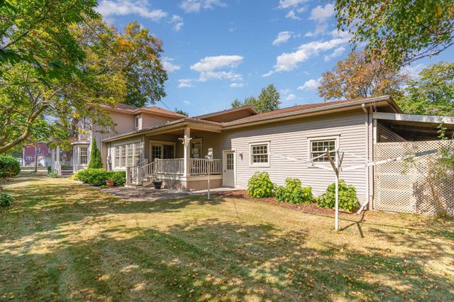 108 N 3rd Street, Shepherd, MI 48883