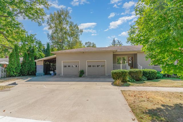 108 N 3rd Street, Shepherd, MI 48883