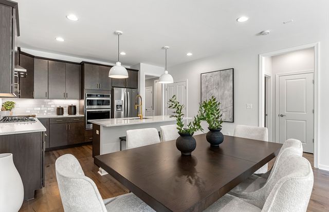 12 Weathervane Drive 21, Walpole, MA 02081