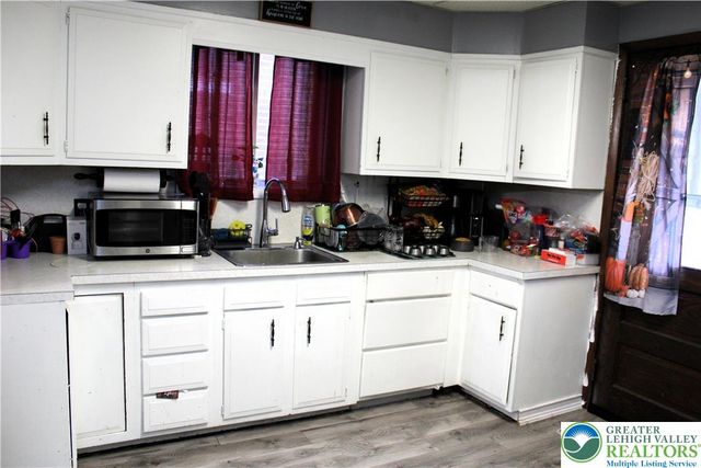 735 Fiot Avenue, Bethlehem City, PA 18015