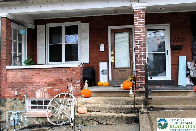 735 Fiot Avenue, Bethlehem City, PA 18015