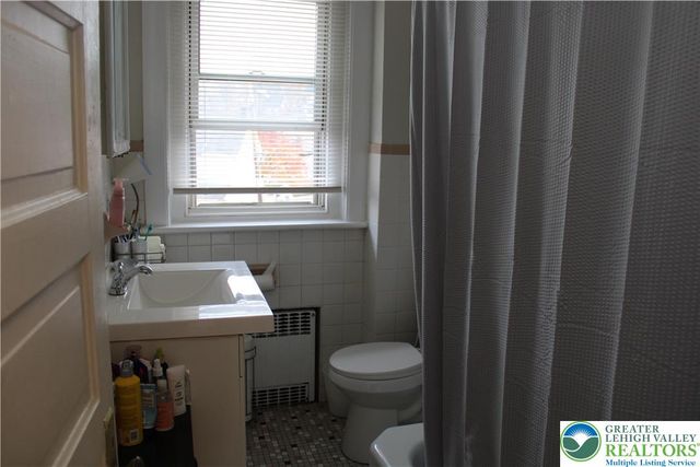 735 Fiot Avenue, Bethlehem City, PA 18015