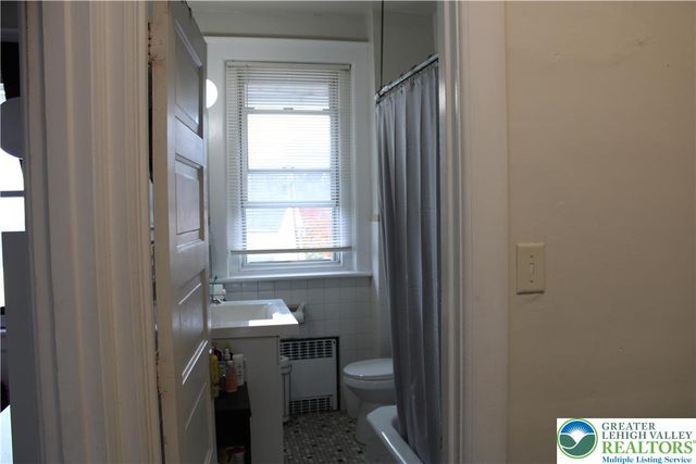 735 Fiot Avenue, Bethlehem City, PA 18015